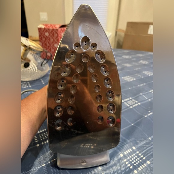 SHARK EURO-PRO Electronic Iron Steam EP480 CS Fast Heat - Picture 3 of 5